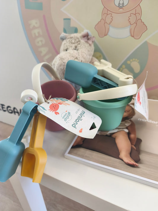 Cubo + accesorios playa Miniland